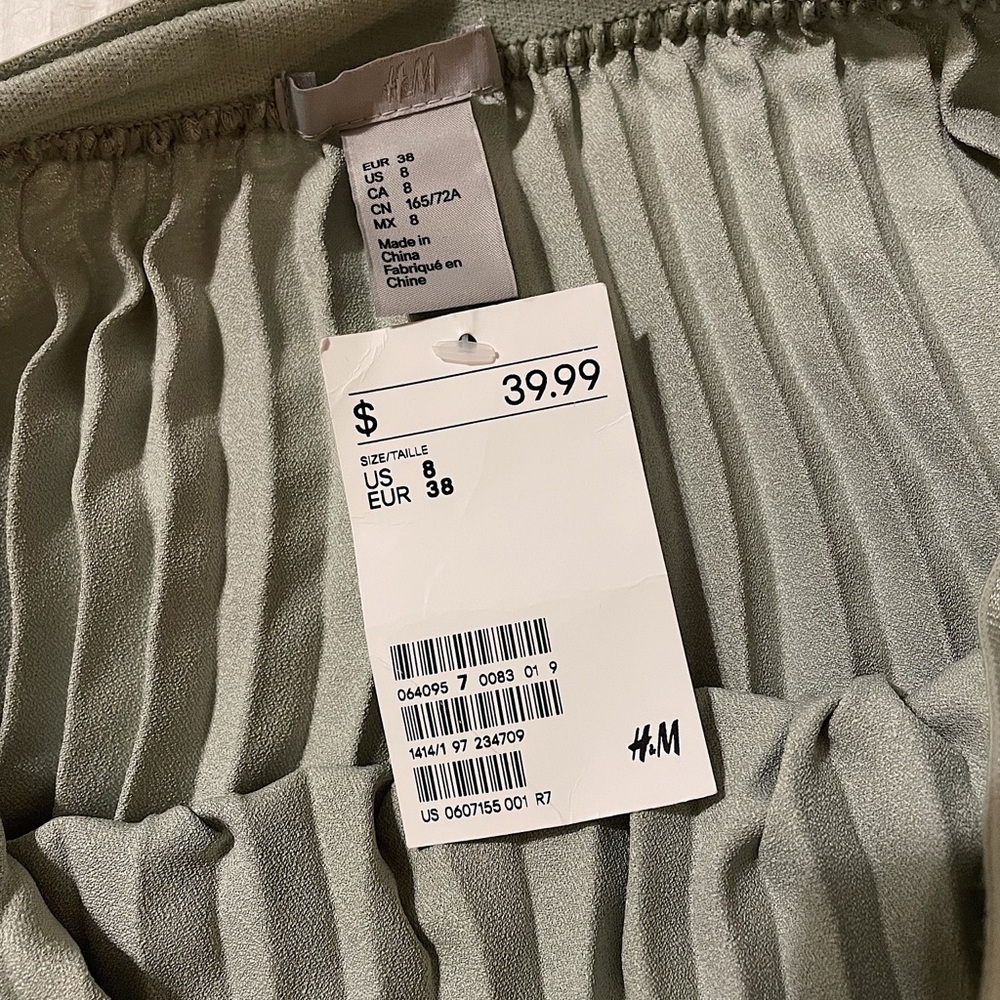 H&M // Sage Green Midi Skirt - Picture 3 of 6